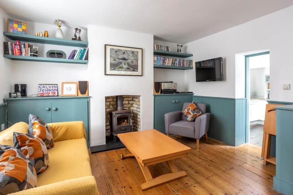 Old Anchor Cottage, Broadstairs. ภายนอก รูปภาพ