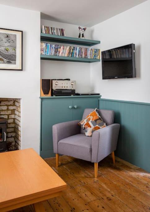Old Anchor Cottage, Broadstairs. ภายนอก รูปภาพ