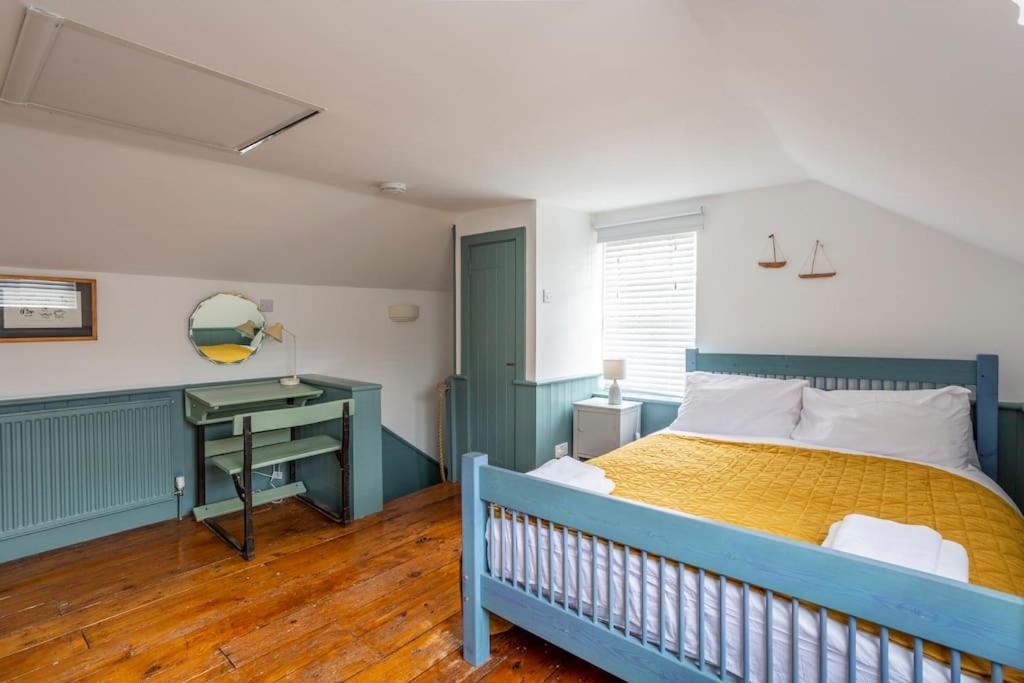 Old Anchor Cottage, Broadstairs. ภายนอก รูปภาพ